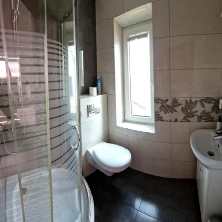 Δωμάτια σε οικογενειακή κατοικία Oaza Spokoju *